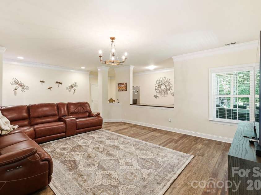 309 Walking Horse Trail, Davidson, NC 28036.  MLS# CAR4398377, YatesRealty ID 33725. 