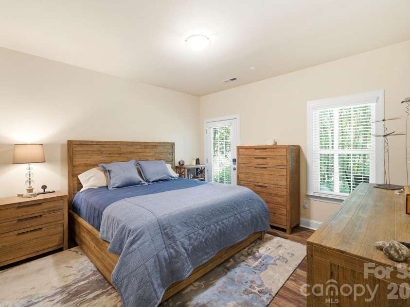 309 Walking Horse Trail, Davidson, NC 28036.  MLS# CAR4398377, YatesRealty ID 33725. 