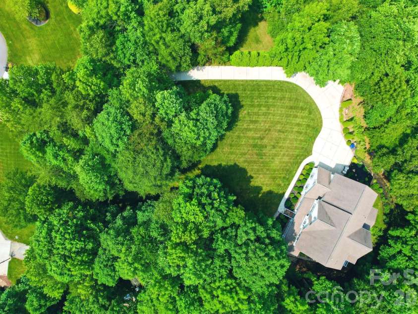 309 Walking Horse Trail, Davidson, NC 28036.  MLS# CAR4398377, YatesRealty ID 33725. 