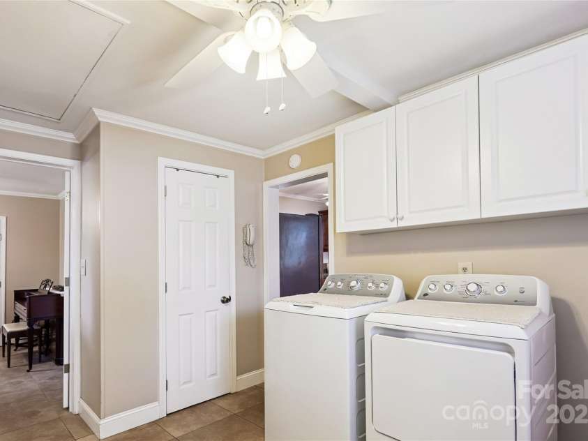 608 Maple Avenue, Gastonia, NC 28054.  MLS# CAR4292359, YatesRealty ID 33726. 