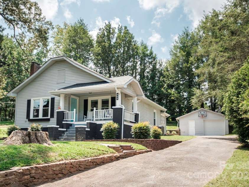 404 Laurel Street, Valdese, NC 28690.  MLS# CAR4285220, YatesRealty ID 33727. 