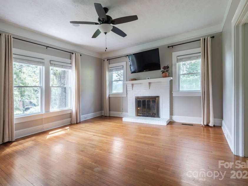 404 Laurel Street, Valdese, NC 28690.  MLS# CAR4285220, YatesRealty ID 33727. 