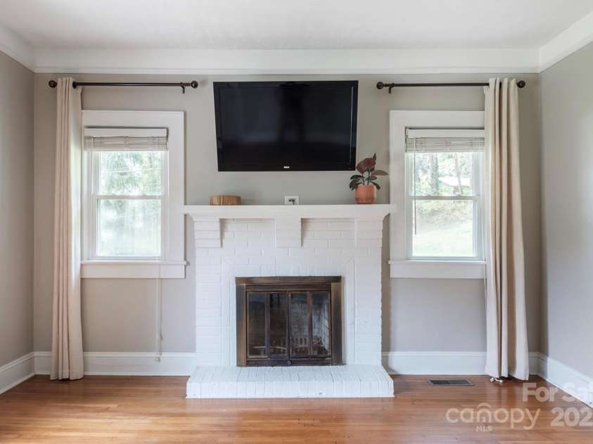 404 Laurel Street, Valdese, NC 28690.  MLS# CAR4285220, YatesRealty ID 33727. 