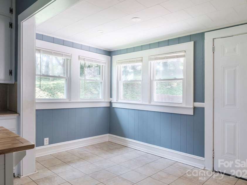 404 Laurel Street, Valdese, NC 28690.  MLS# CAR4285220, YatesRealty ID 33727. 