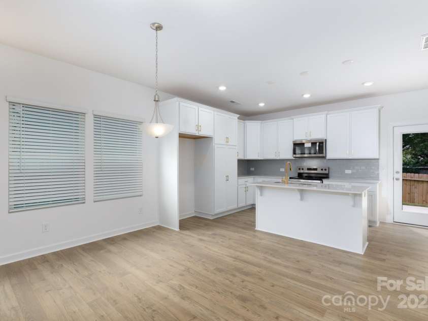 5310 Lantana Avenue, Charlotte, NC 28205.  MLS# CAR4294277, YatesRealty ID 33728. 