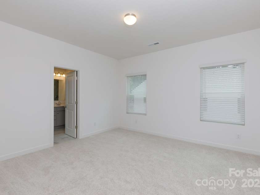 5310 Lantana Avenue, Charlotte, NC 28205.  MLS# CAR4294277, YatesRealty ID 33728. 