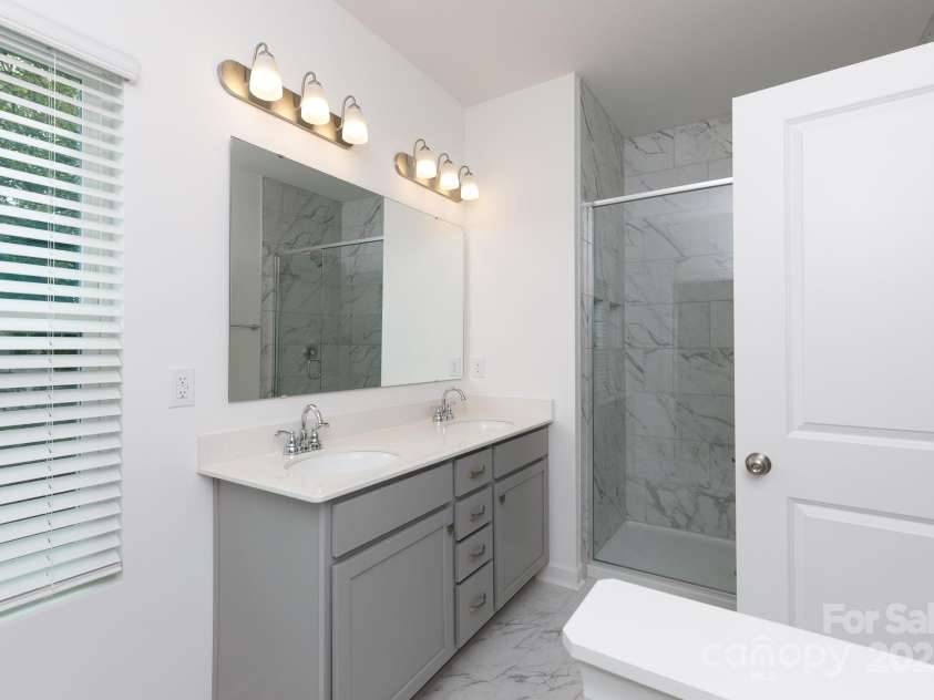 5310 Lantana Avenue, Charlotte, NC 28205.  MLS# CAR4294277, YatesRealty ID 33728. 