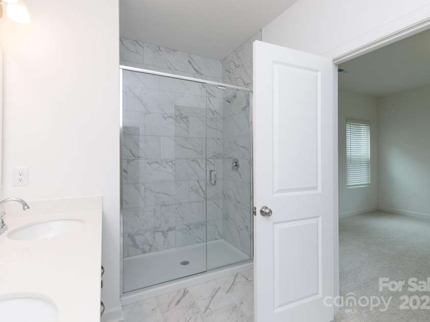 5310 Lantana Avenue, Charlotte, NC 28205.  MLS# CAR4294277, YatesRealty ID 33728. 