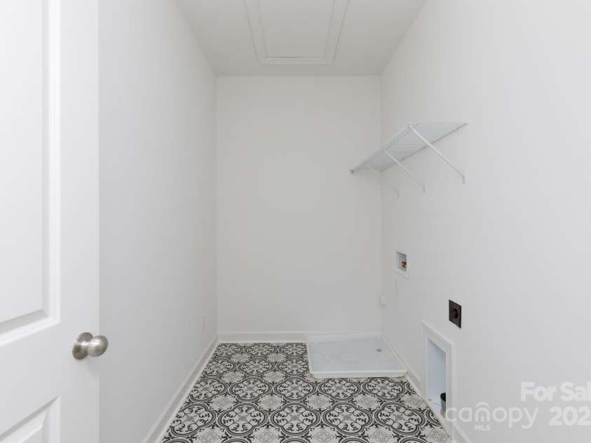 5310 Lantana Avenue, Charlotte, NC 28205.  MLS# CAR4294277, YatesRealty ID 33728. 