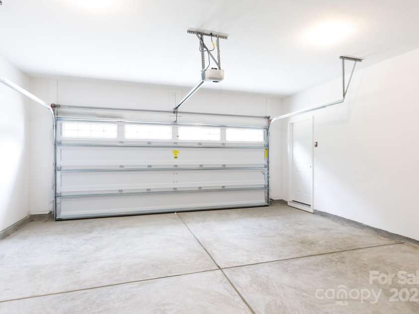 5310 Lantana Avenue, Charlotte, NC 28205.  MLS# CAR4294277, YatesRealty ID 33728. 