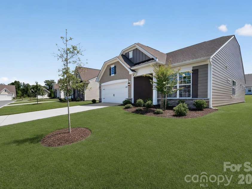4866 Good Day Drive, Lancaster, SC 29720.  MLS# CAR4398438, YatesRealty ID 33729. 