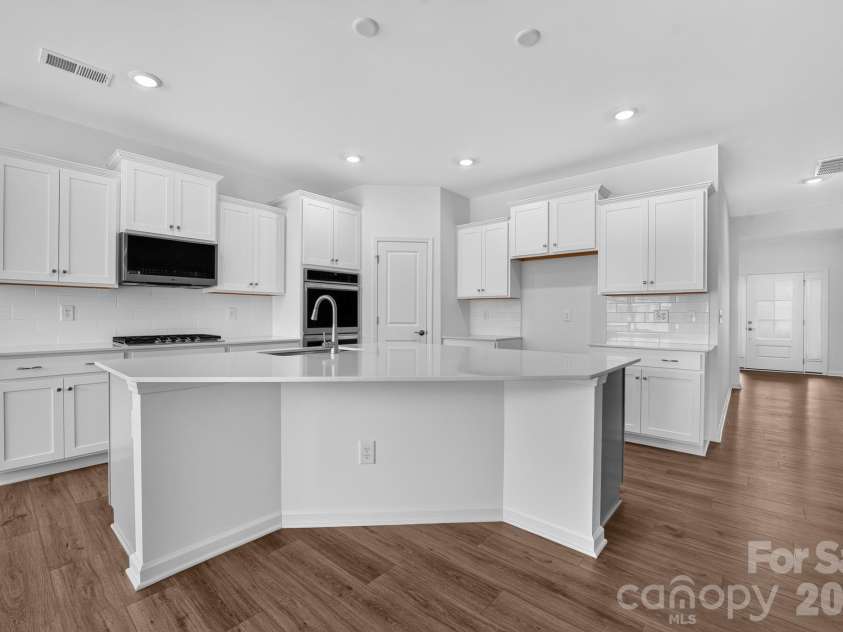 4866 Good Day Drive, Lancaster, SC 29720.  MLS# CAR4398438, YatesRealty ID 33729. 