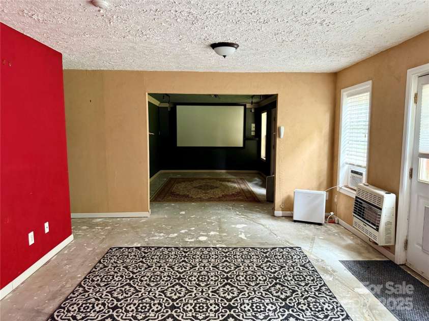 130 Nims Spring Drive, Fort Mill, SC 29715.  MLS# CAR4272422, YatesRealty ID 33730. 