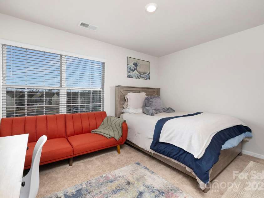 9025 Creedmore Hills Drive, Charlotte, NC 28214.  MLS# CAR4289266, YatesRealty ID 33732. Secondary Bedroom