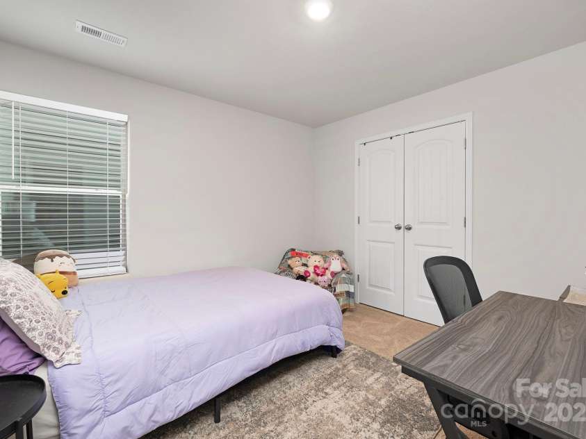 9025 Creedmore Hills Drive, Charlotte, NC 28214.  MLS# CAR4289266, YatesRealty ID 33732. Secondary Bedroom