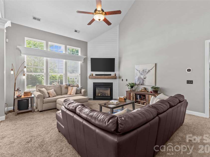 3560 Valiant Avenue, Concord, NC 28027.  MLS# CAR4397754, YatesRealty ID 33733. So much space