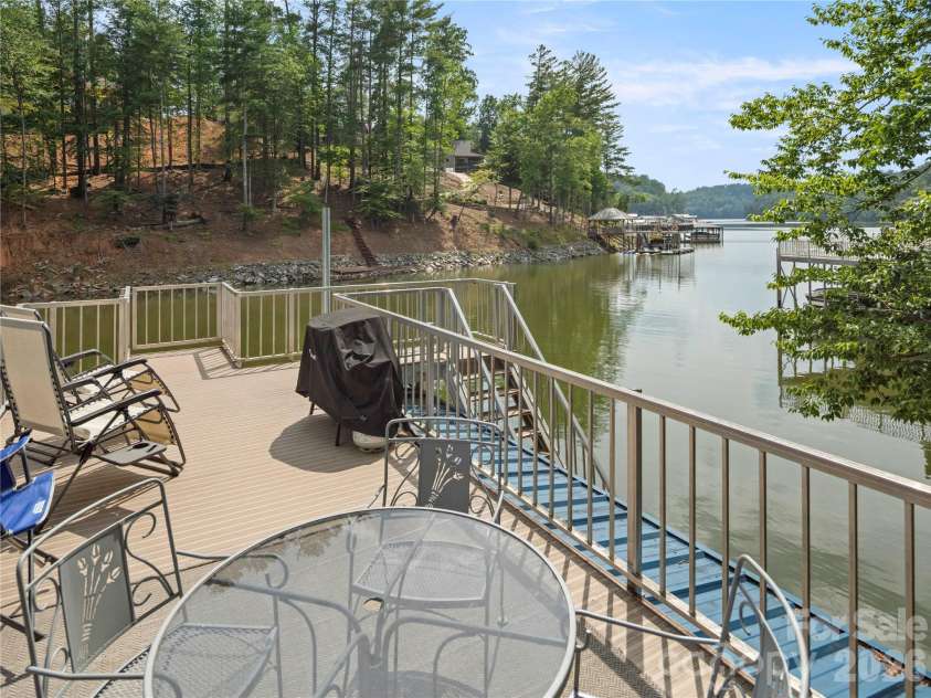 23 Anchor Drive, Nebo, NC 28761.  MLS# CAR4391693, YatesRealty ID 33734. 