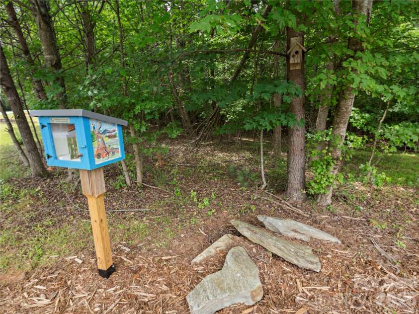 23 Anchor Drive, Nebo, NC 28761.  MLS# CAR4391693, YatesRealty ID 33734. 