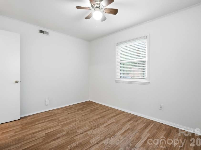 5108 White Oak Road, Charlotte, NC 28210.  MLS# CAR4393738, YatesRealty ID 33735. 4th Bedroom