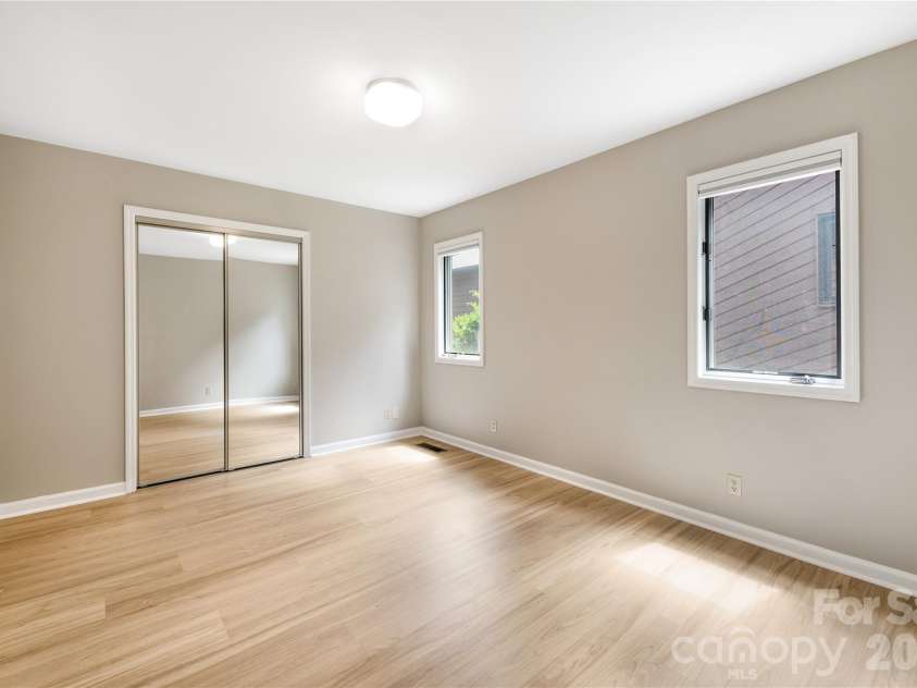 601 Woodfield Drive, Asheville, NC 28803.  MLS# CAR4397478, YatesRealty ID 33736. Second Main Floor Bedroom