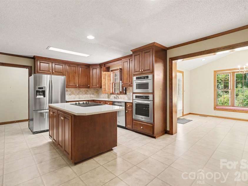 215 Chedworth Court, Concord, NC 28025.  MLS# CAR4396675, YatesRealty ID 33737. 