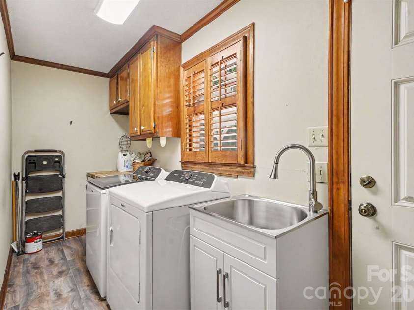 215 Chedworth Court, Concord, NC 28025.  MLS# CAR4396675, YatesRealty ID 33737. 