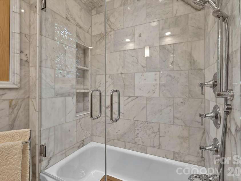 1035 Queens Road, Charlotte, NC 28207.  MLS# CAR4389224, YatesRealty ID 33738. Elevated Bath Fixtures