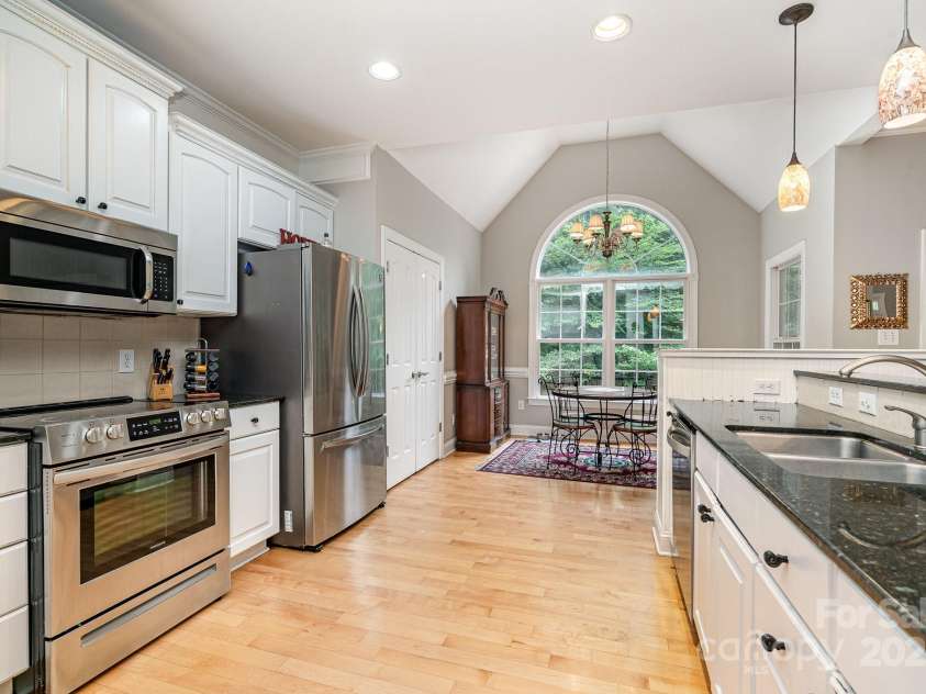 7602 Windsor Forest Place, Harrisburg, NC 28075.  MLS# CAR4279853, YatesRealty ID 33738. 