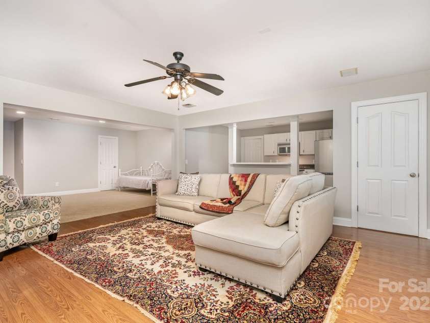 7602 Windsor Forest Place, Harrisburg, NC 28075.  MLS# CAR4279853, YatesRealty ID 33738. 