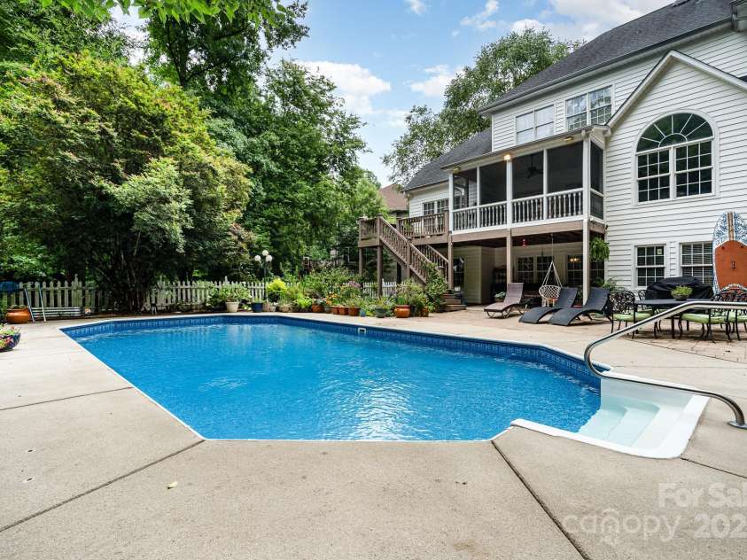 7602 Windsor Forest Place, Harrisburg, NC 28075.  MLS# CAR4279853, YatesRealty ID 33738. 