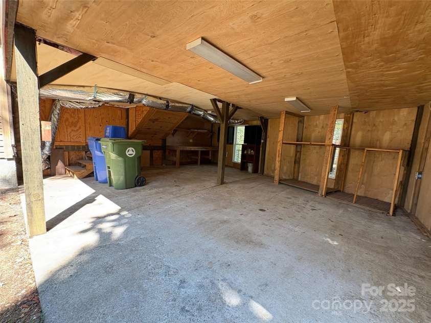 40 Brownwood Avenue, Asheville, NC 28806.  MLS# CAR4276720, YatesRealty ID 3374. 