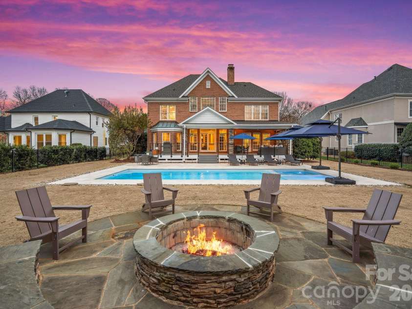 7604 Windaliere Drive, Cornelius, NC 28031.  MLS# CAR4350932, YatesRealty ID 3374. 