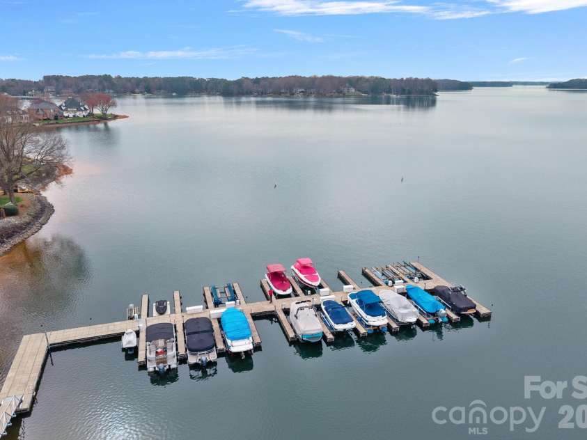 7604 Windaliere Drive, Cornelius, NC 28031.  MLS# CAR4350932, YatesRealty ID 3374. 