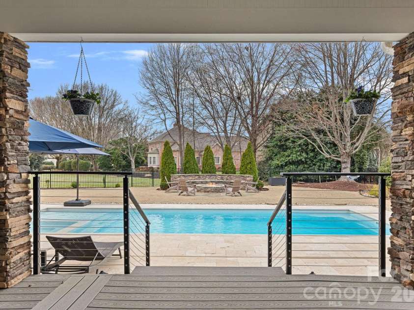 7604 Windaliere Drive, Cornelius, NC 28031.  MLS# CAR4350932, YatesRealty ID 3374. 