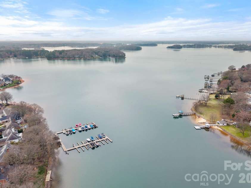 7604 Windaliere Drive, Cornelius, NC 28031.  MLS# CAR4350932, YatesRealty ID 3374. 