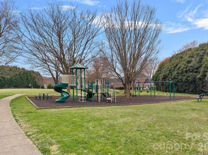 7604 Windaliere Drive, Cornelius, NC 28031.  MLS# CAR4350932, YatesRealty ID 3374. 