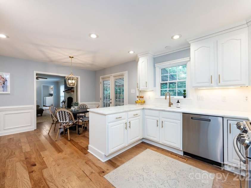 7924 Wellston Drive, Charlotte, NC 28210.  MLS# CAR4293826, YatesRealty ID 33741. 