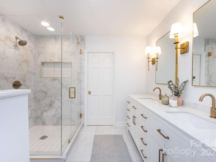 7924 Wellston Drive, Charlotte, NC 28210.  MLS# CAR4293826, YatesRealty ID 33741. 