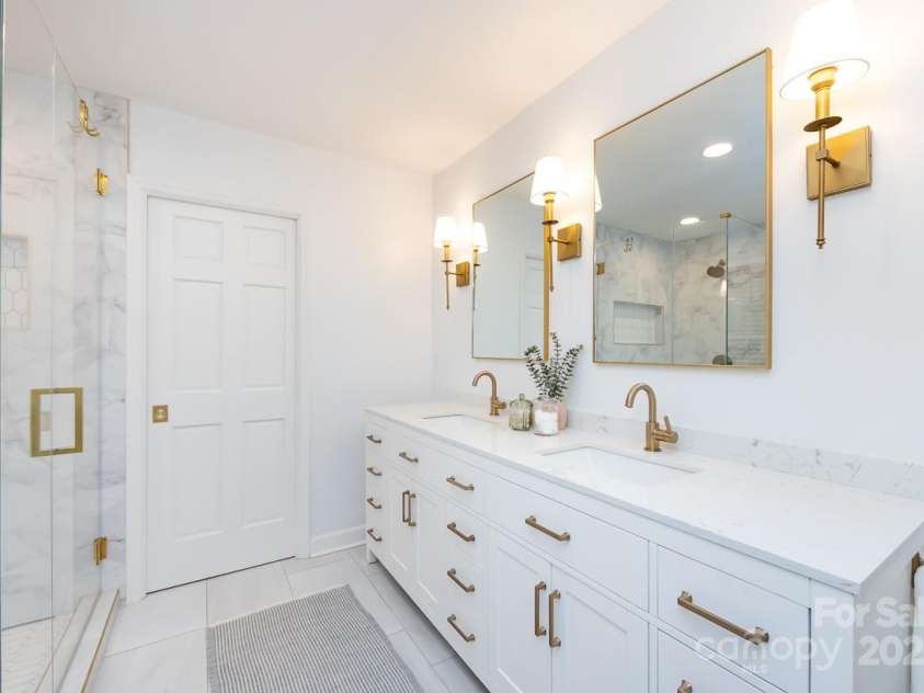 7924 Wellston Drive, Charlotte, NC 28210.  MLS# CAR4293826, YatesRealty ID 33741. 