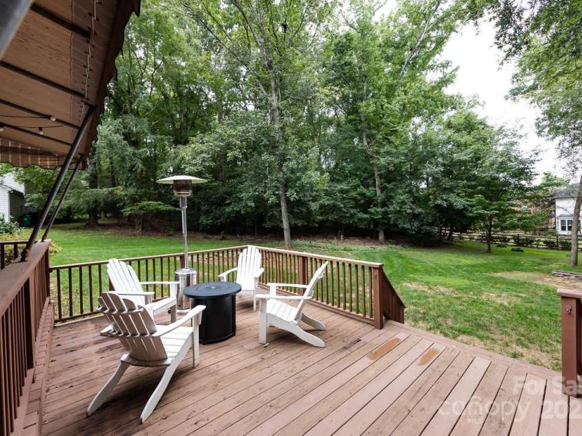 7924 Wellston Drive, Charlotte, NC 28210.  MLS# CAR4293826, YatesRealty ID 33741. 