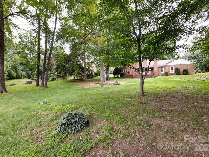 7924 Wellston Drive, Charlotte, NC 28210.  MLS# CAR4293826, YatesRealty ID 33741. 