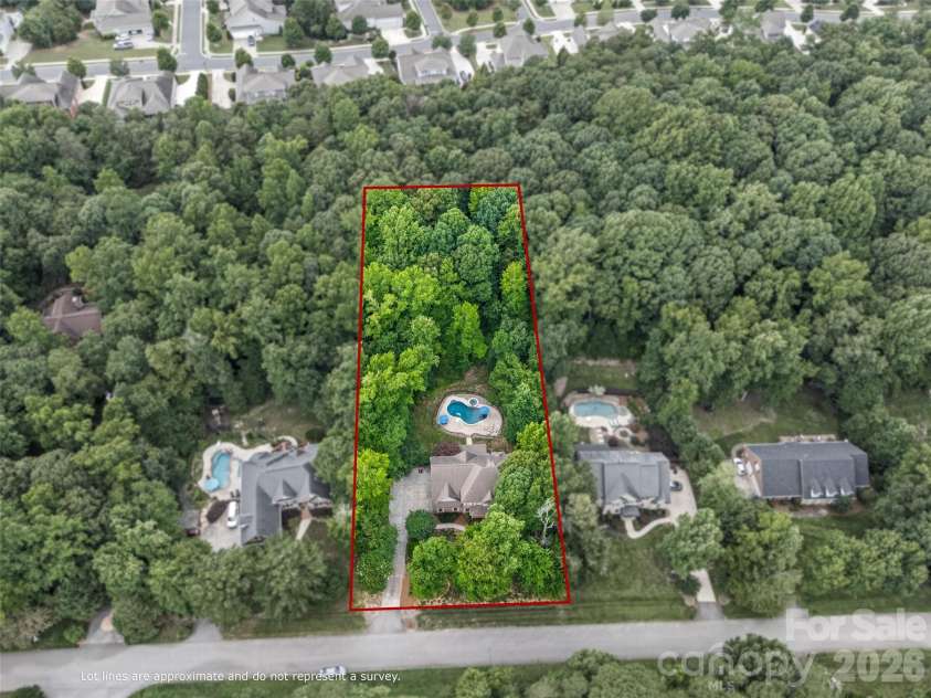 817 Savile Lane, Fort Mill, SC 29715.  MLS# CAR4387881, YatesRealty ID 33742. 