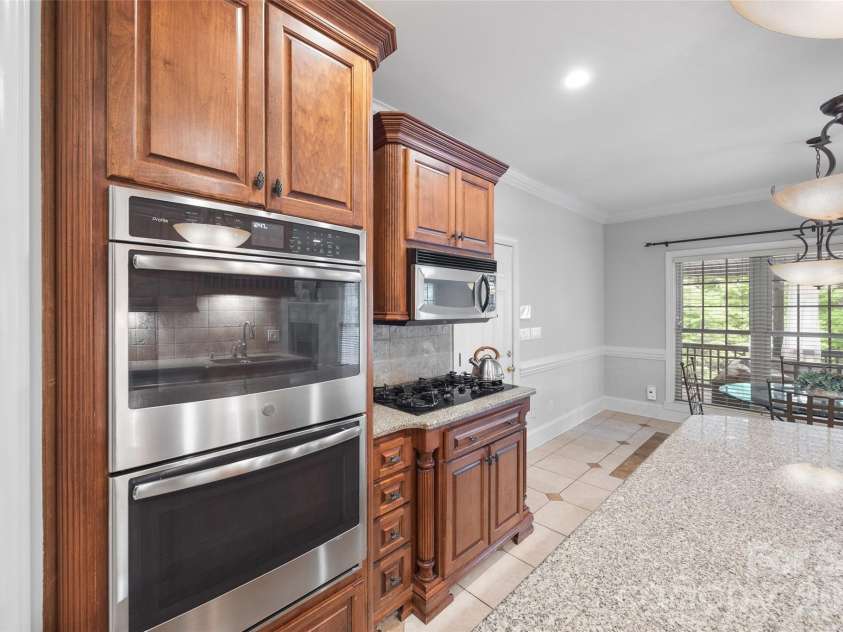 817 Savile Lane, Fort Mill, SC 29715.  MLS# CAR4387881, YatesRealty ID 33742. 