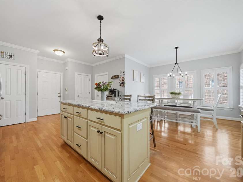 1753 30th Avenue Drive, Hickory, NC 28601.  MLS# CAR4398087, YatesRealty ID 33743. 