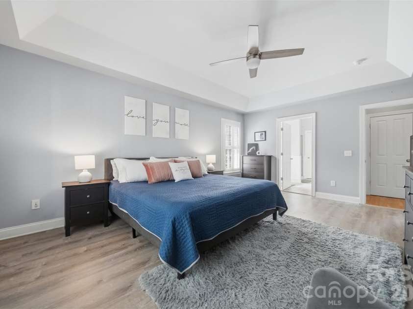 1753 30th Avenue Drive, Hickory, NC 28601.  MLS# CAR4398087, YatesRealty ID 33743. 