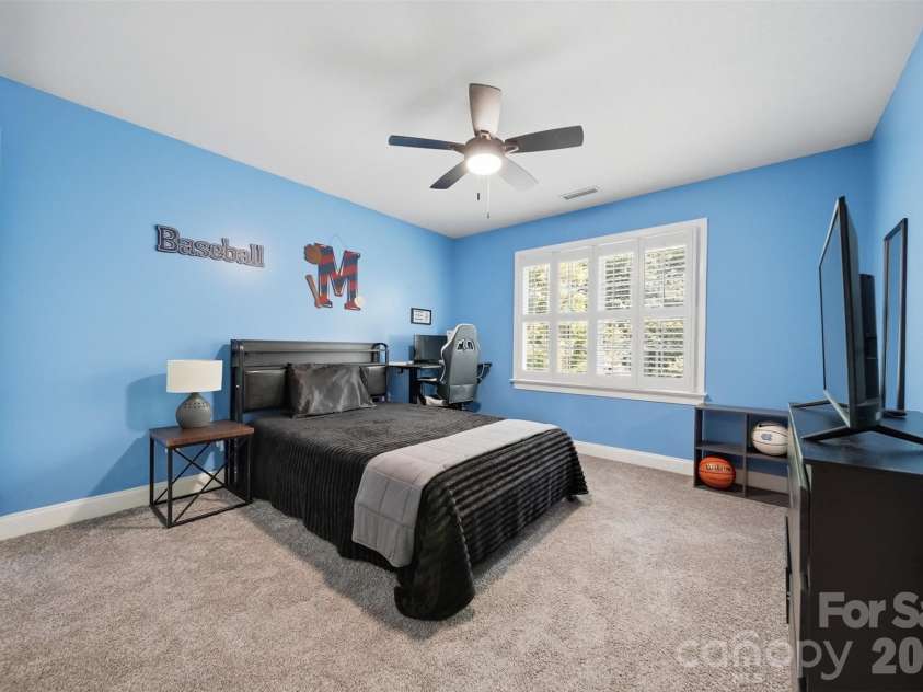 1753 30th Avenue Drive, Hickory, NC 28601.  MLS# CAR4398087, YatesRealty ID 33743. 