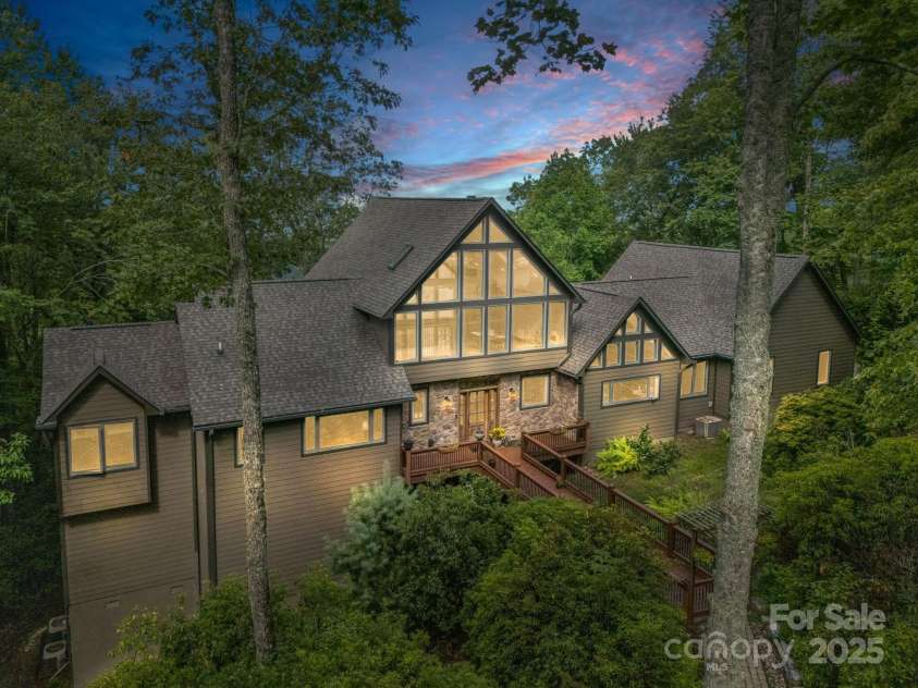 221 Ohwanteska Lane, Brevard, NC 28712.  MLS# CAR4286435, YatesRealty ID 33743. 