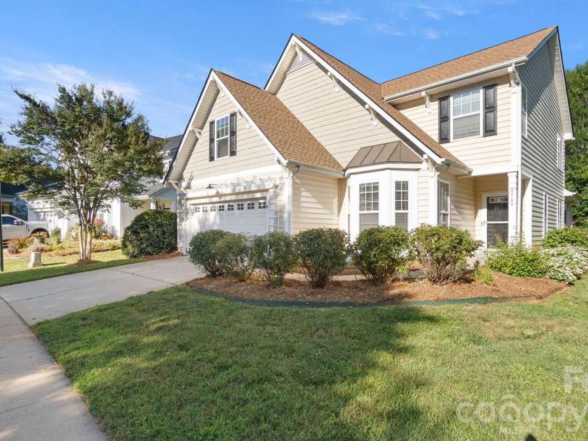 4569 Scarlet Oak Drive, Rock Hill, SC 29732.  MLS# CAR4397692, YatesRealty ID 33744. 
