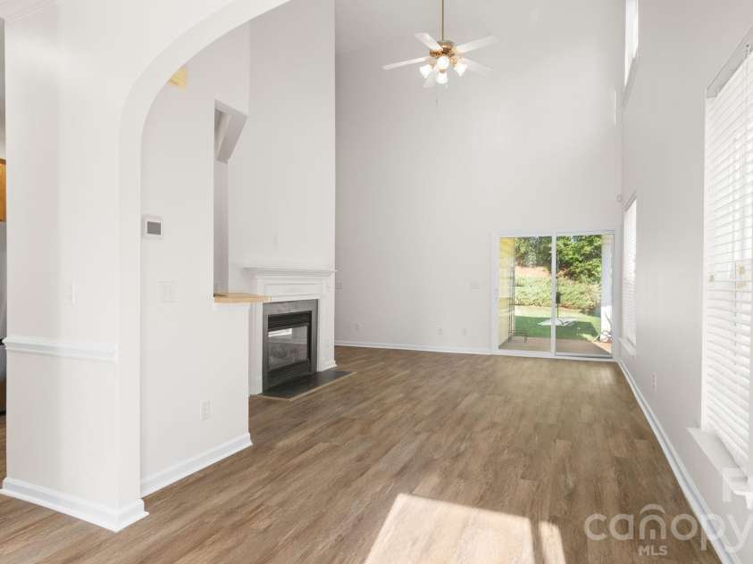 4569 Scarlet Oak Drive, Rock Hill, SC 29732.  MLS# CAR4397692, YatesRealty ID 33744. 