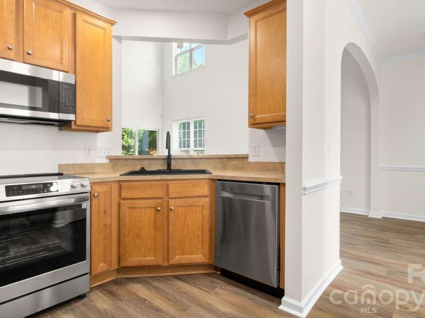 4569 Scarlet Oak Drive, Rock Hill, SC 29732.  MLS# CAR4397692, YatesRealty ID 33744. 
